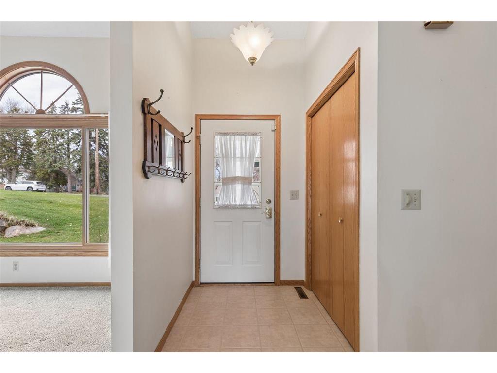 625 E 1st Street Waconia MN 55387 6826341 image4