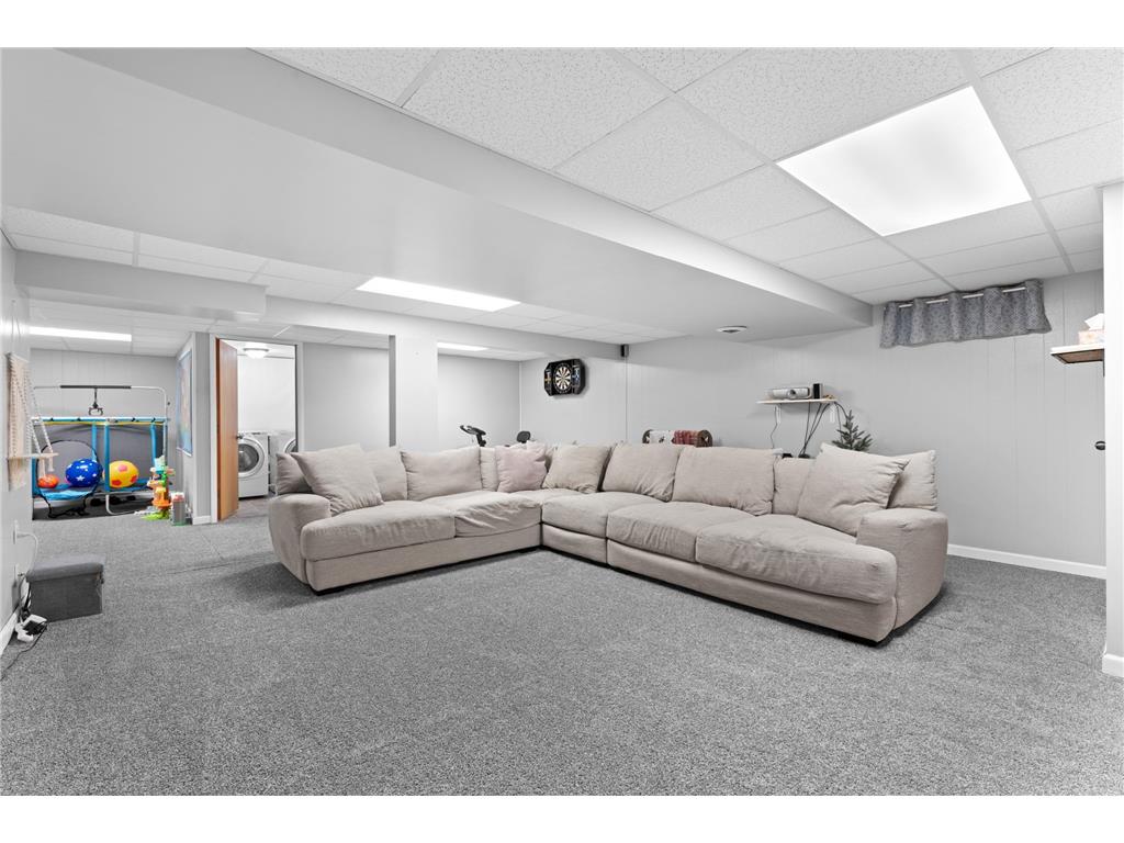 625 E Mark Street Winona MN 55987 7063932 image25