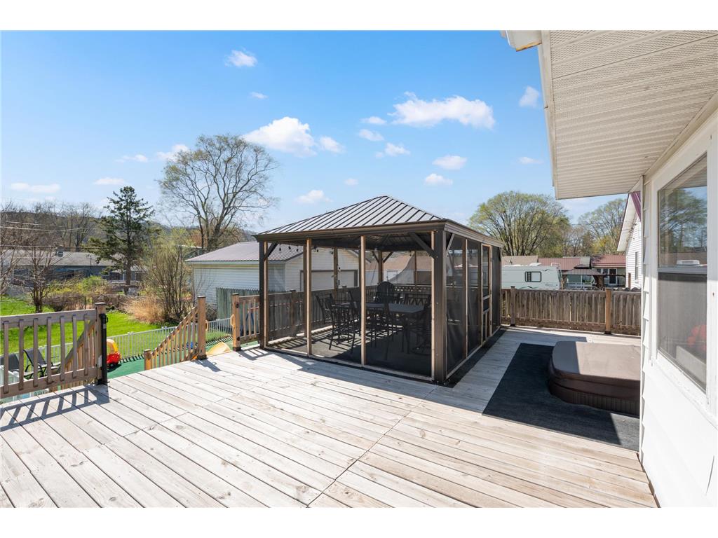 625 E Mark Street Winona MN 55987 7063932 image30