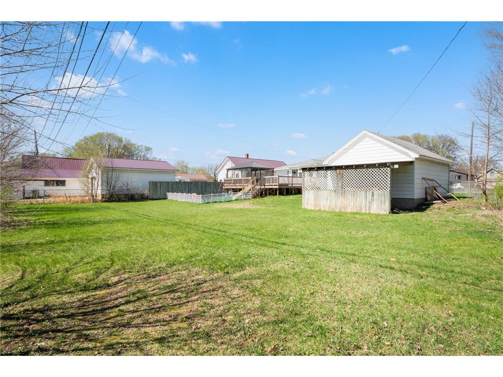 625 E Mark Street Winona MN 55987 7063932 image33