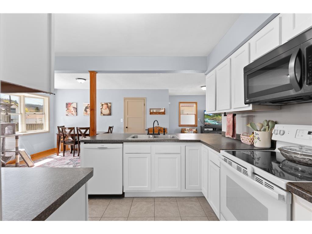 625 E Mark Street Winona MN 55987 7063932 image9