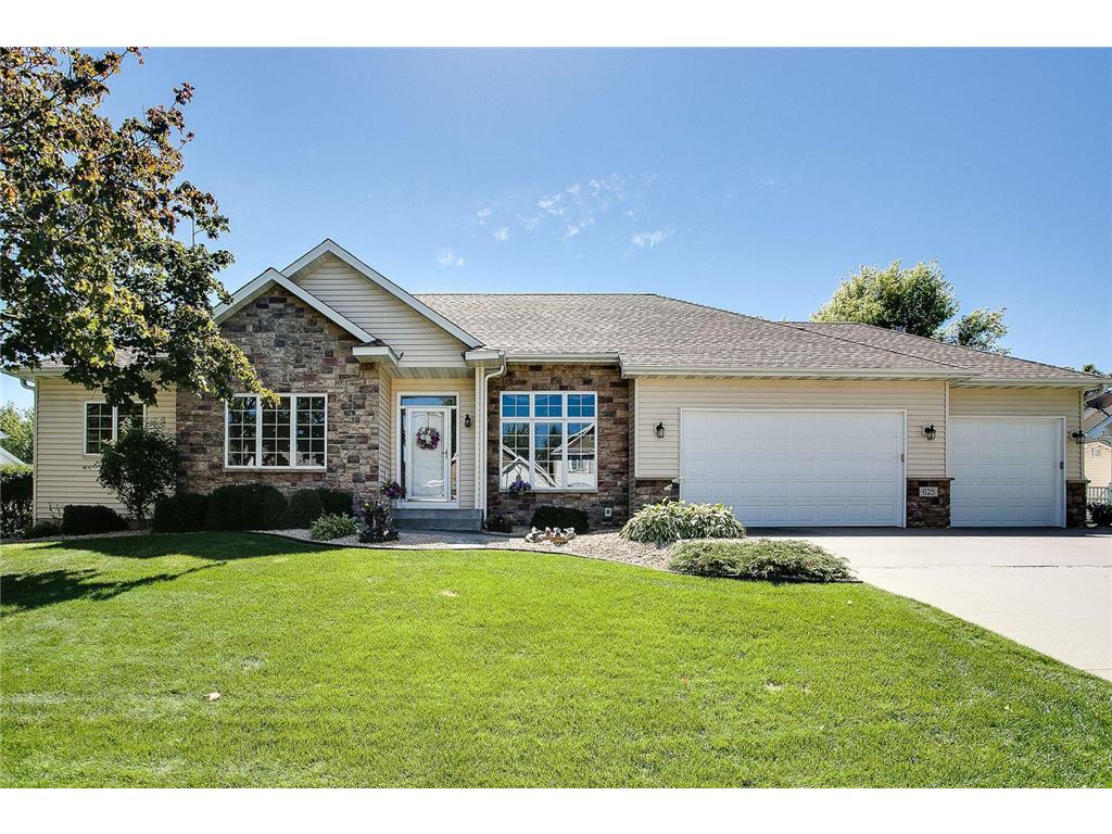 625 Heron Court N Oakdale MN 55128 6577260 image1