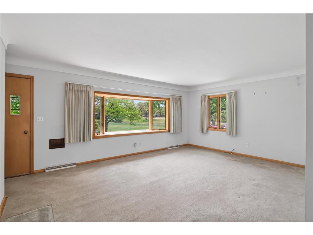 625 Jefferson Street Anoka MN 55303 7074718 image3