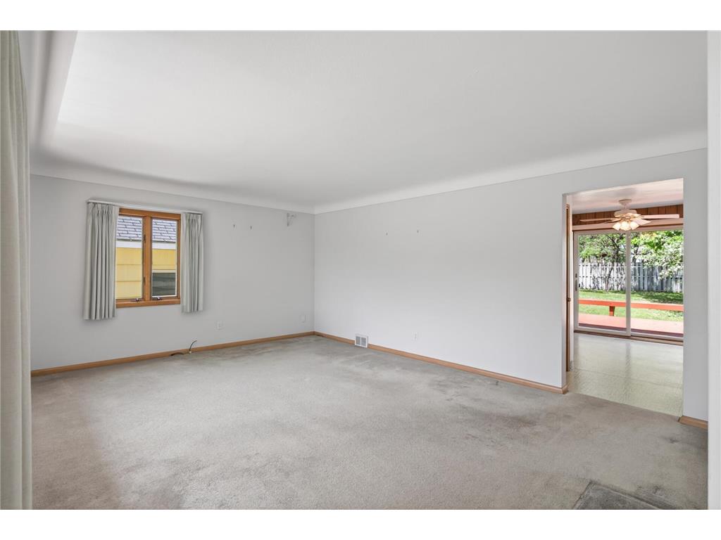 625 Jefferson Street Anoka MN 55303 7074718 image4