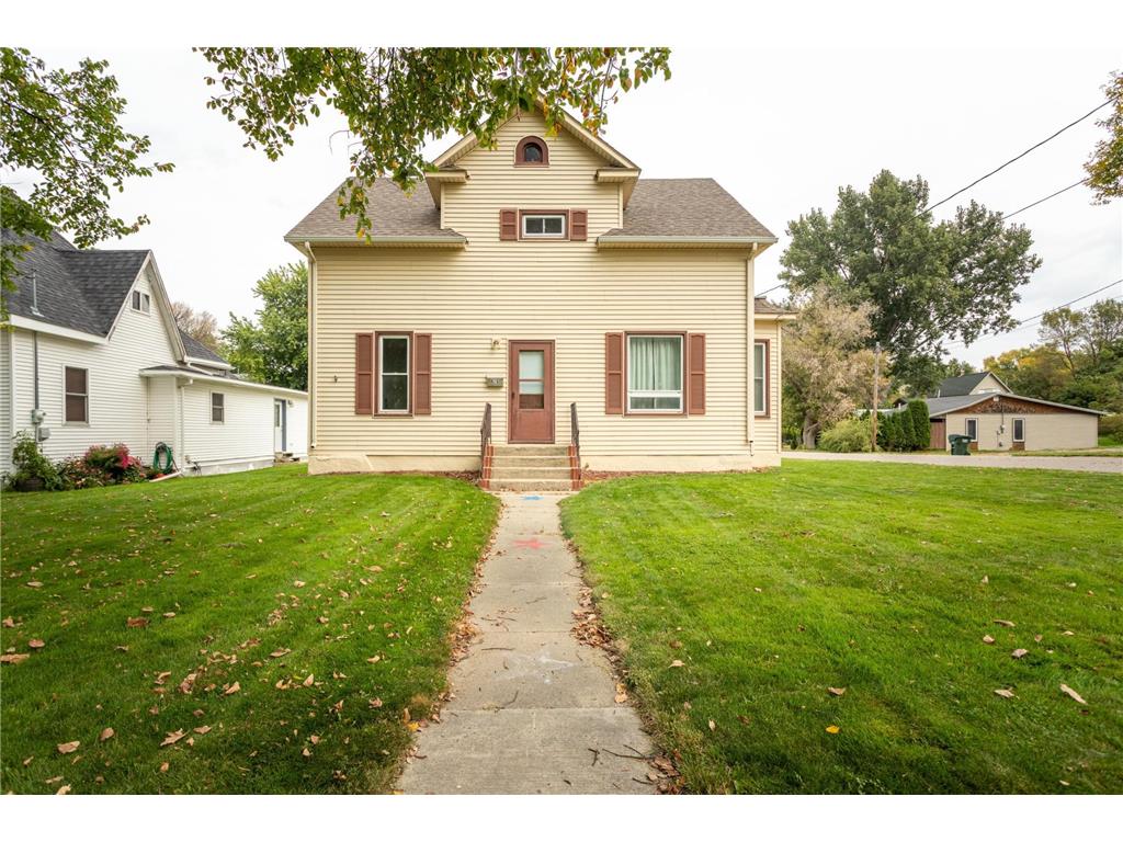 625 Minnesota Avenue E Glenwood MN 56334 6798235 image1