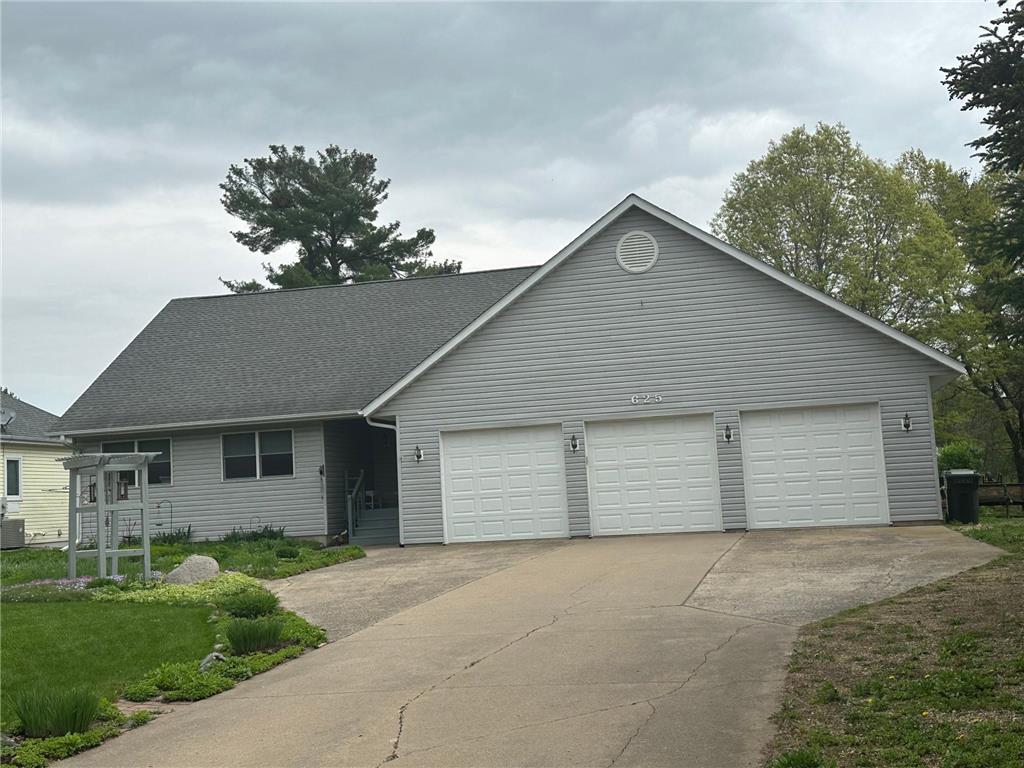 625 Shoreview Court Amery WI 54001 - Apple River 6373032 image1