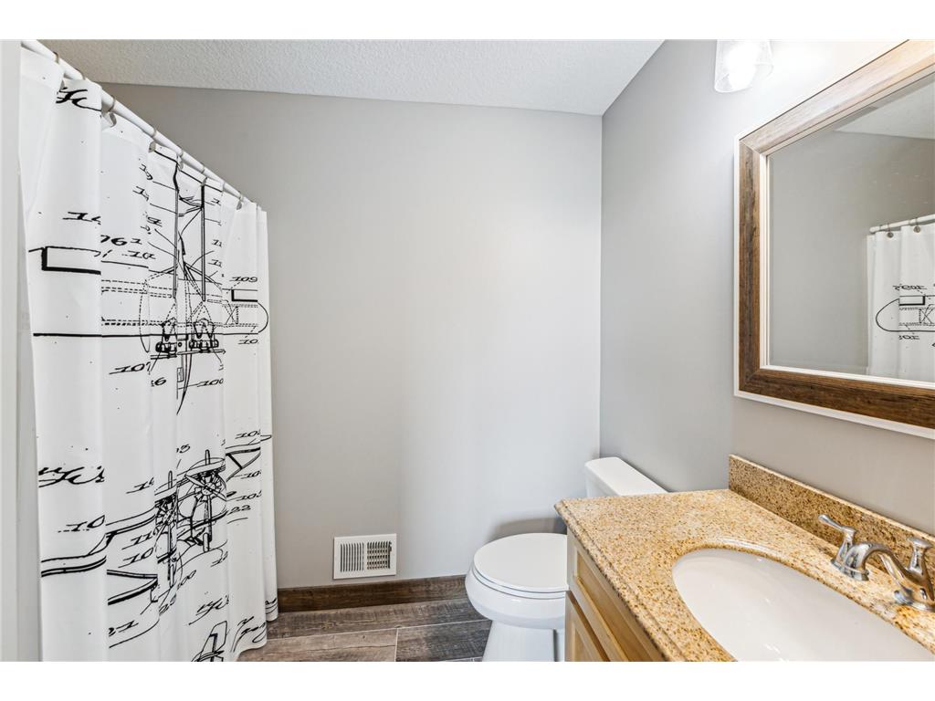 625 W Hangar Road #20-3 New Richmond WI 54017 - Hatfield Lake 6779344 image25