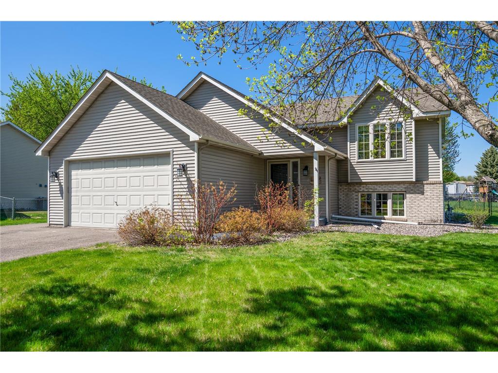 6253 Karston Drive NE Albertville MN 55301 6654743 image1