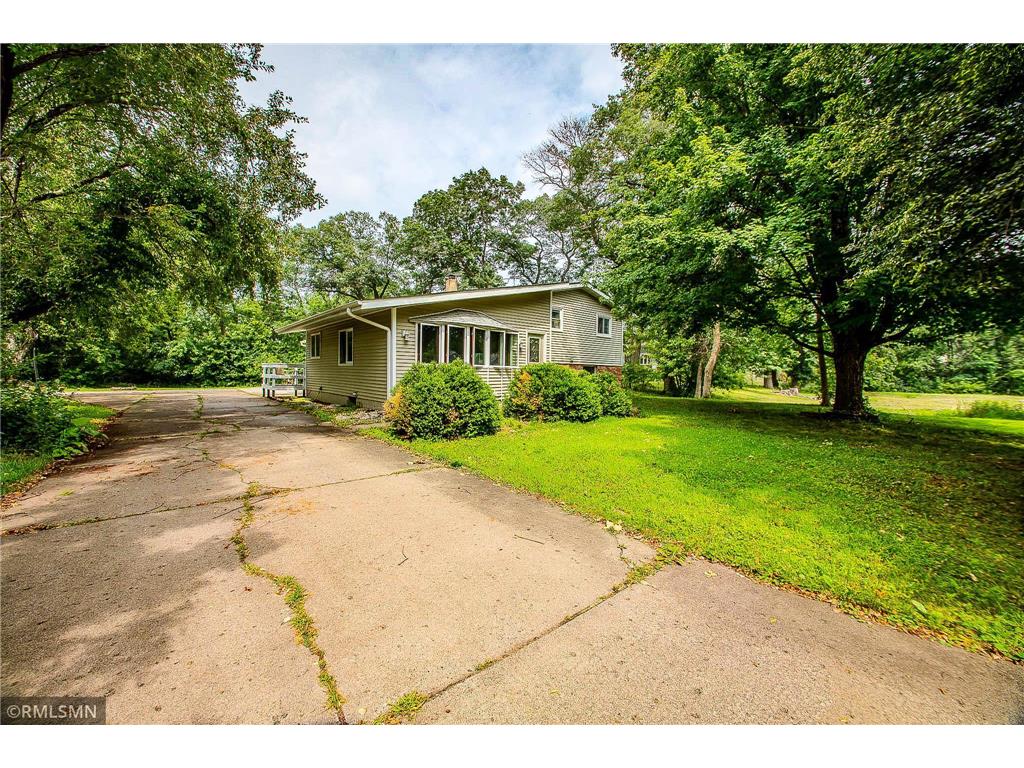 6256 50th Street N Oakdale MN 55128 6766105 image1