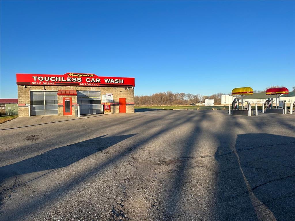 626 4th Street SW Montgomery MN 56069 6421404 image1