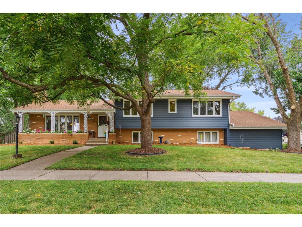 626 E 130th Street Burnsville MN 55337 6594141 image1