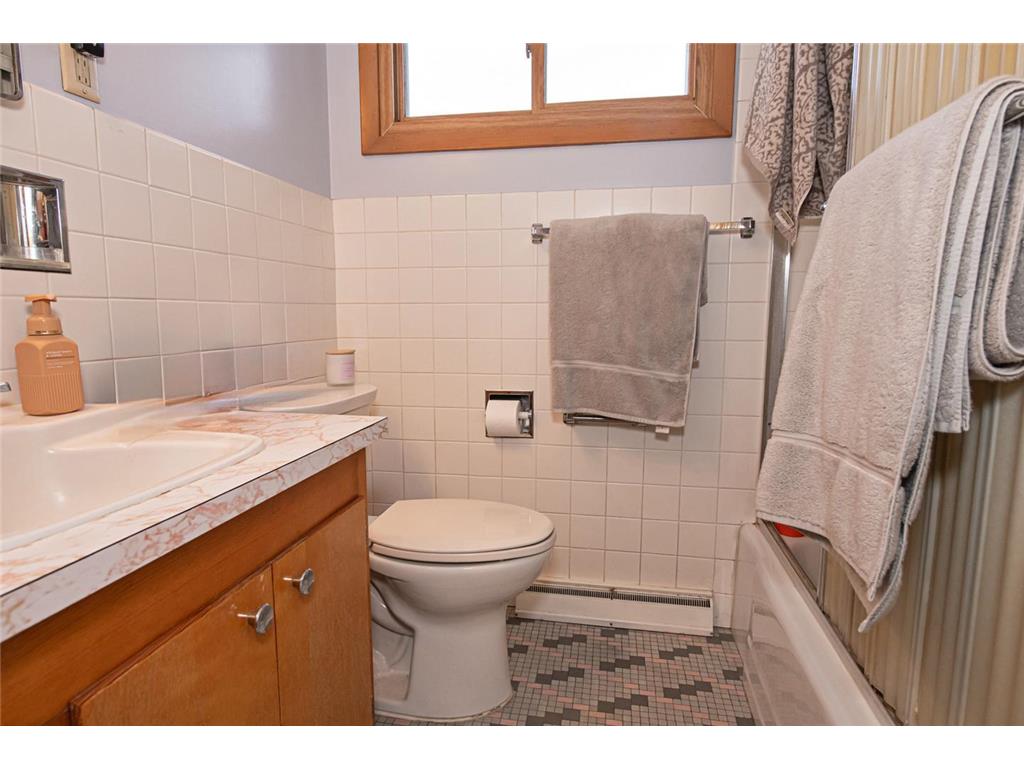 626 E Belleview Street Winona MN 55987 7011833 image22