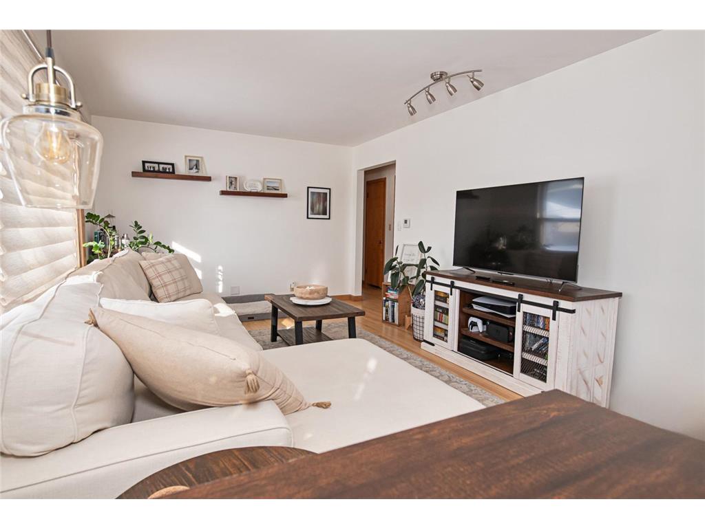 626 E Belleview Street Winona MN 55987 7011833 image7