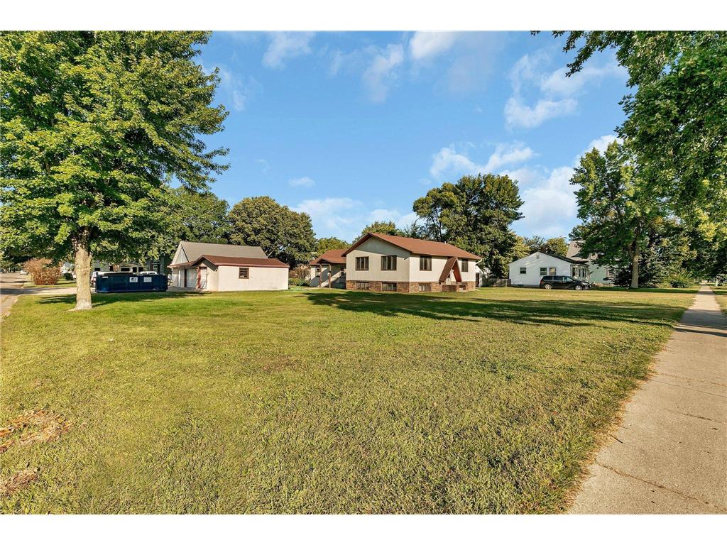 626 S Holcombe Avenue Litchfield MN 55355 6572185 image1