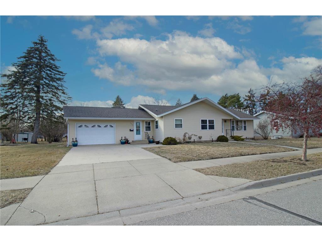 626 Washburne Avenue Paynesville MN 56362 6697101 image1