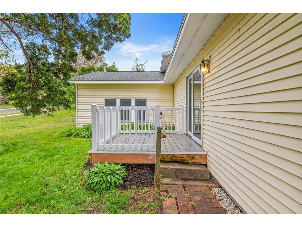6262 7th Street N Oakdale MN 55128 7081922 image28