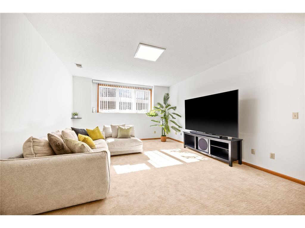 6263 Sequoia Circle Eden Prairie MN 55346 7040885 image11