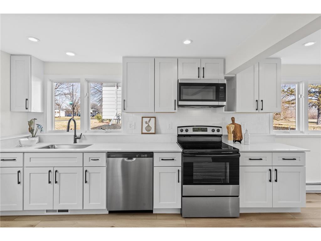 6264 Brooklyn Drive Brooklyn Center MN 55430 - Shingle Creek 7061060 image1