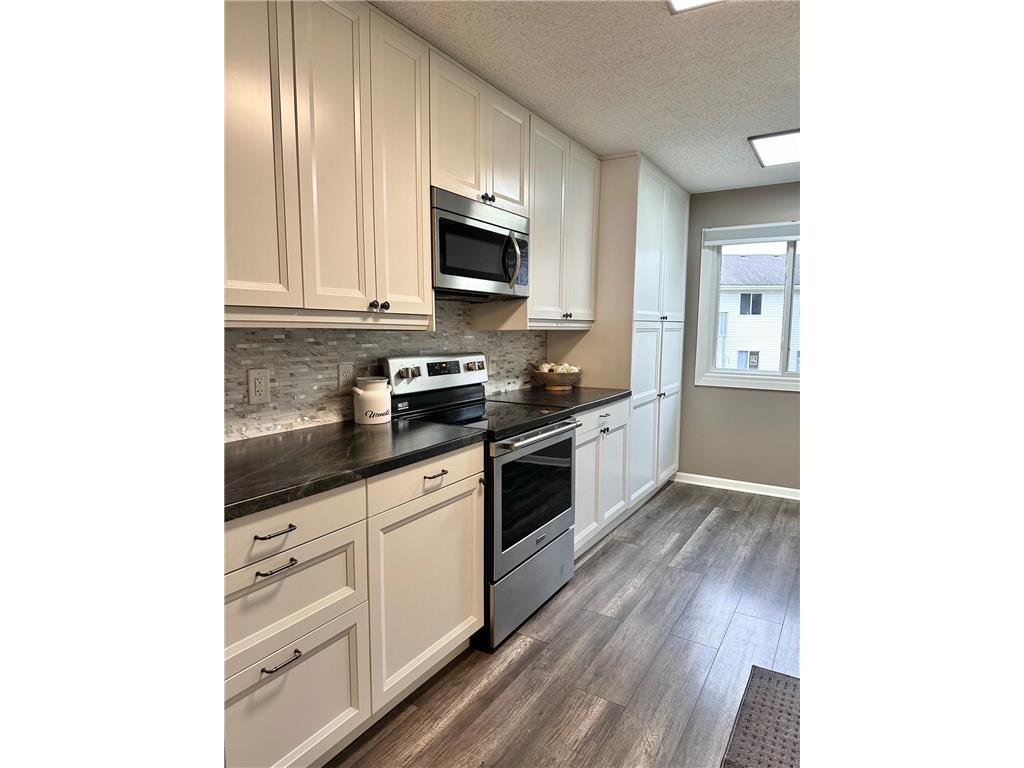 6268 Magda Drive #A Maple Grove MN 55369 6644498 image1