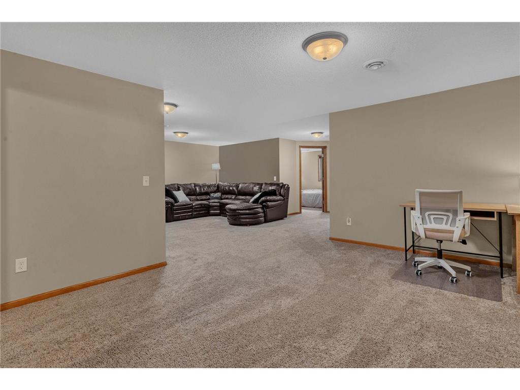 627 5th Street NW Richmond MN 56368 7109216 image25