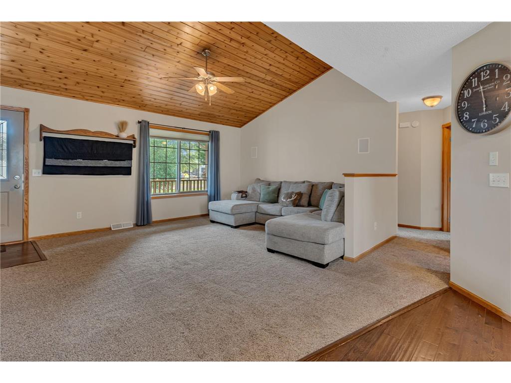 627 5th Street NW Richmond MN 56368 7109216 image4
