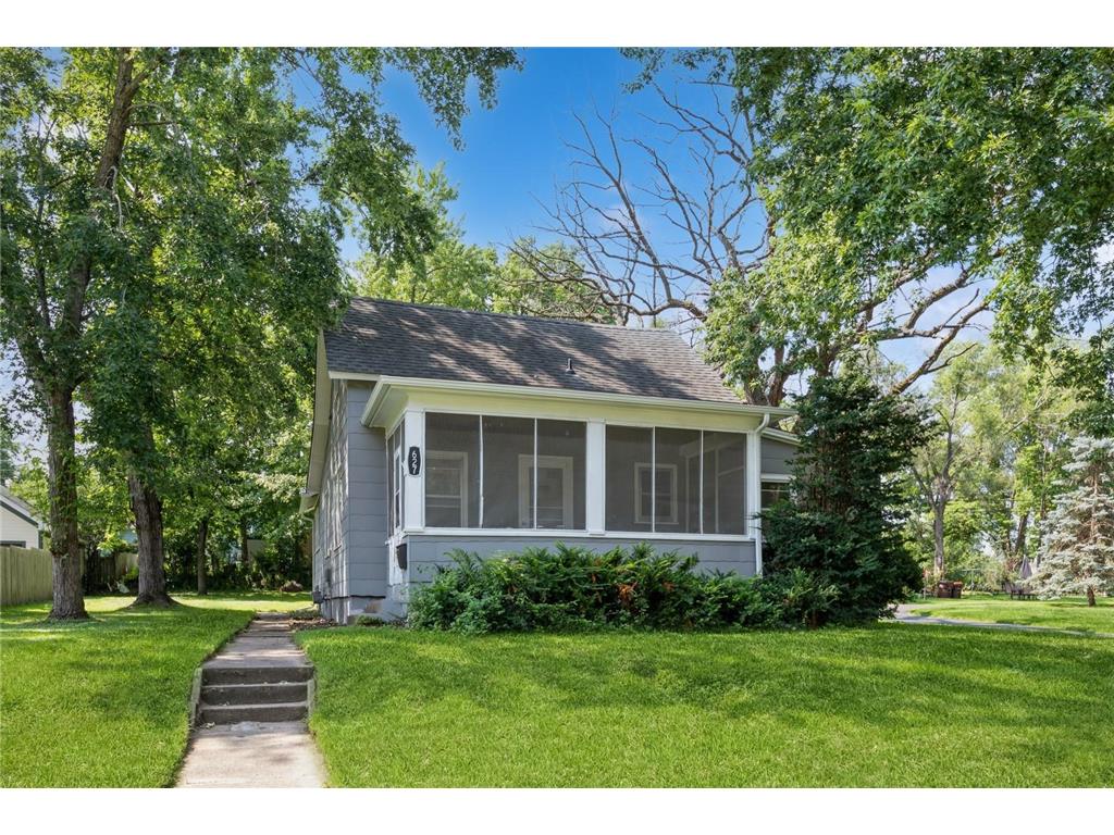 627 7th Street W Hastings MN 55033 6580852 image1