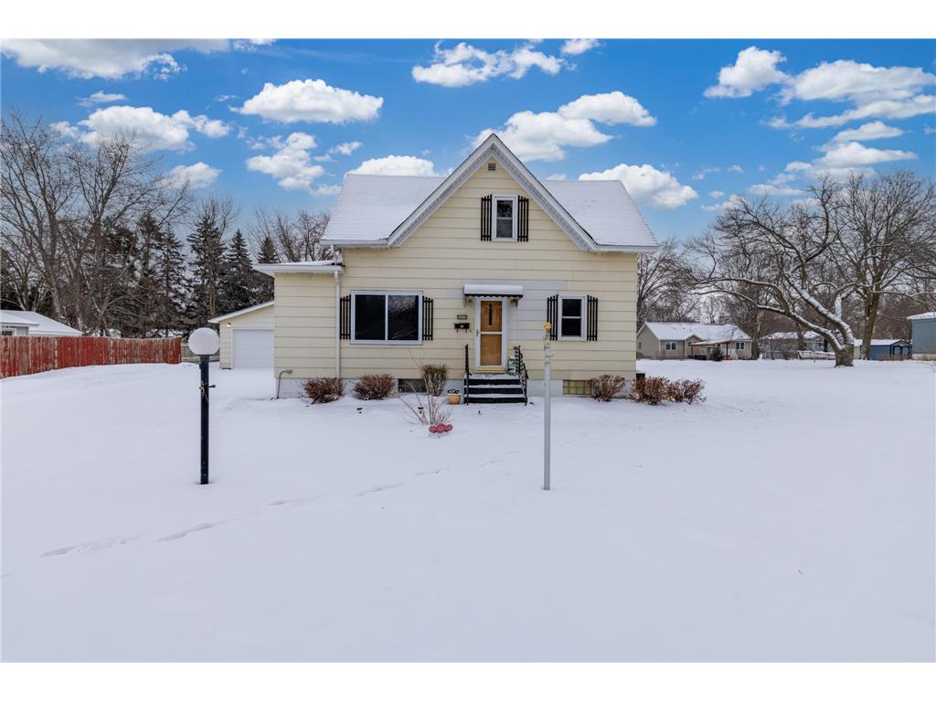 627 S Litchfield Avenue Litchfield MN 55355 7003300 image2