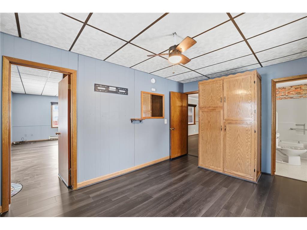 627 S Litchfield Avenue Litchfield MN 55355 7003300 image6