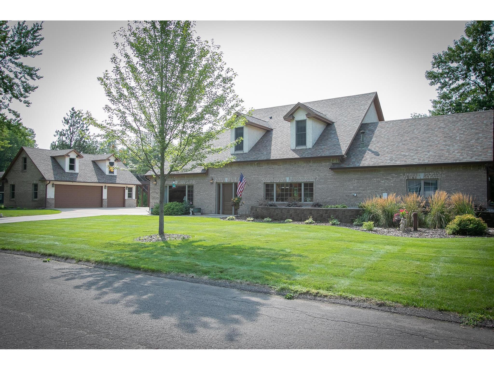 628 Barbara Lane, Lino Lakes, MN 55014 MLS 6076437 Edina Realty