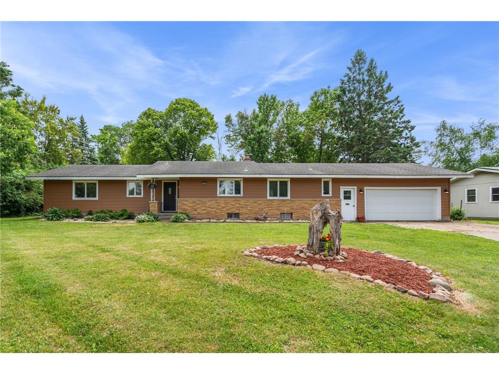 628 E Wisconsin Avenue Barron WI 54812 7093117 image1
