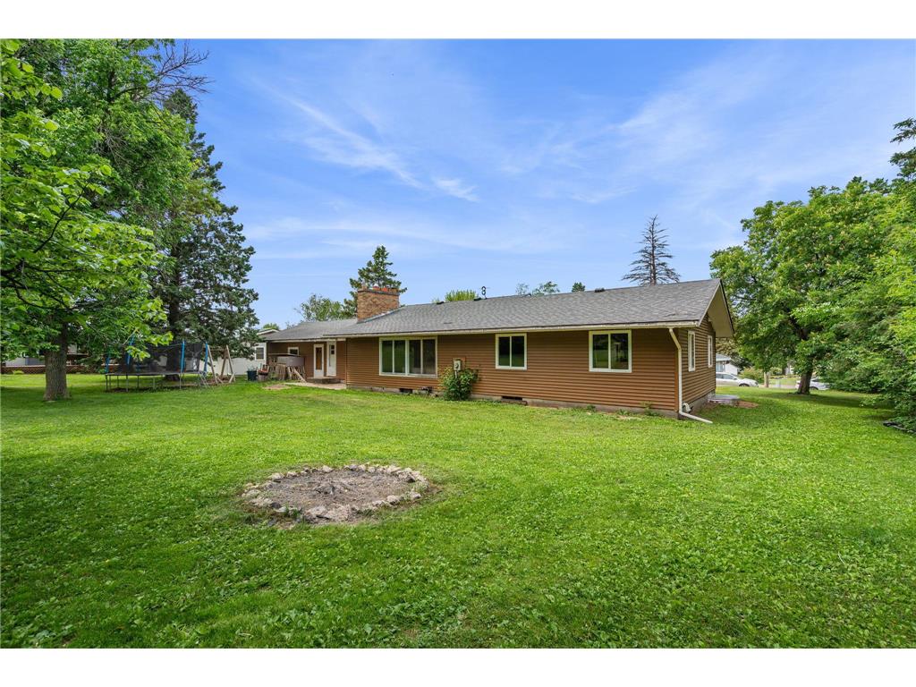 628 E Wisconsin Avenue Barron WI 54812 7093117 image2