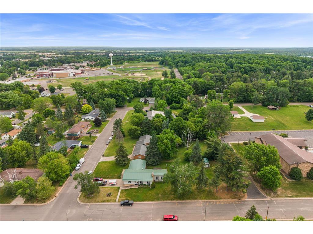 628 E Wisconsin Avenue Barron WI 54812 7093117 image38