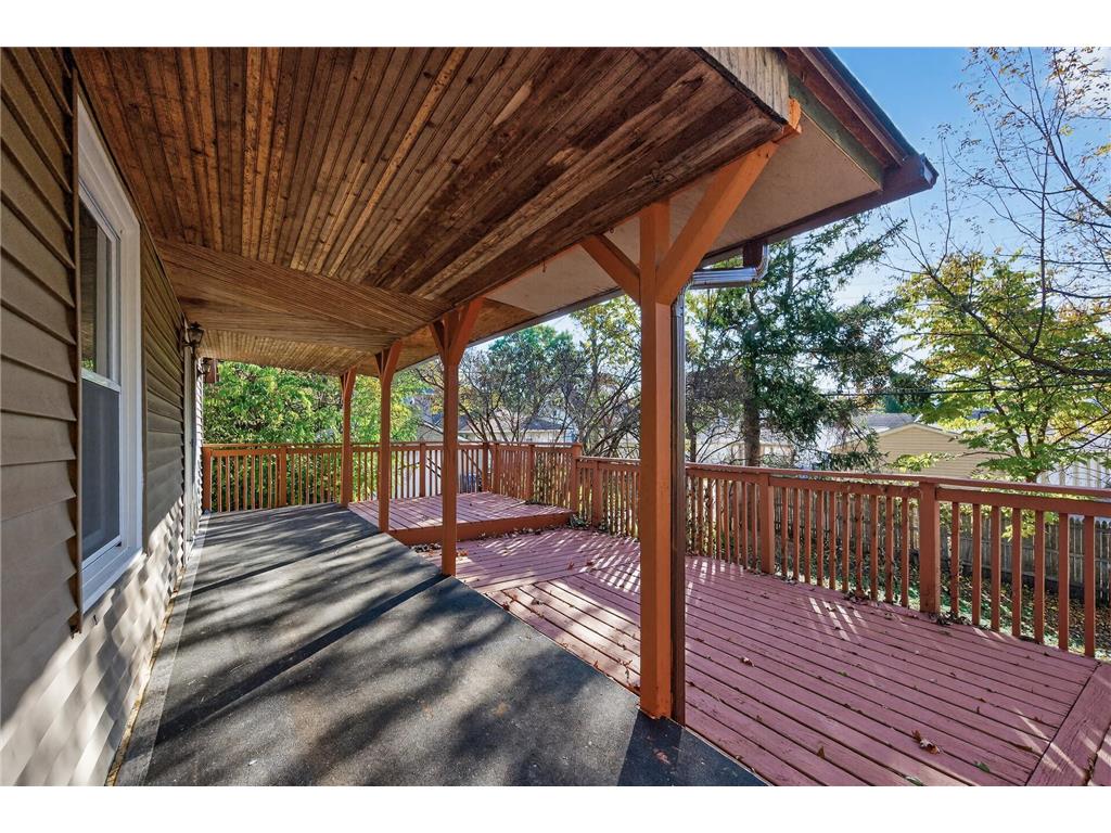 628 Iowa Avenue E Saint Paul MN 55130 7003190 image16