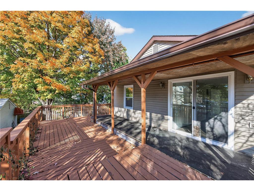 628 Iowa Avenue E Saint Paul MN 55130 7003190 image17