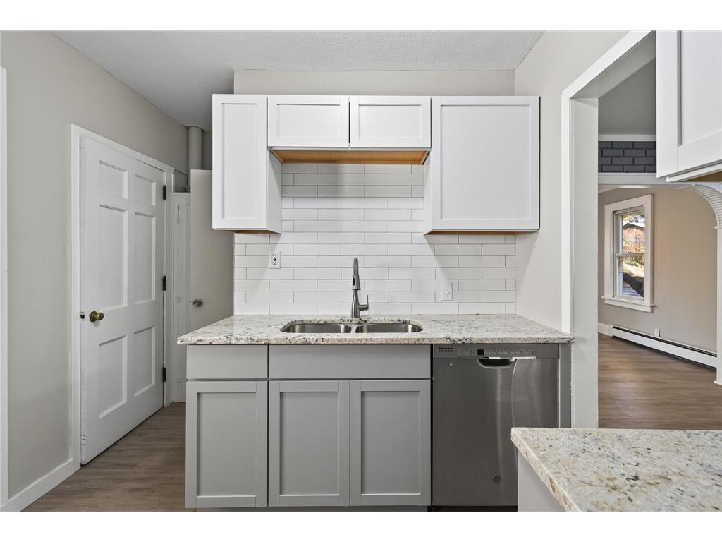 628 Iowa Avenue E Saint Paul MN 55130 7003190 image6