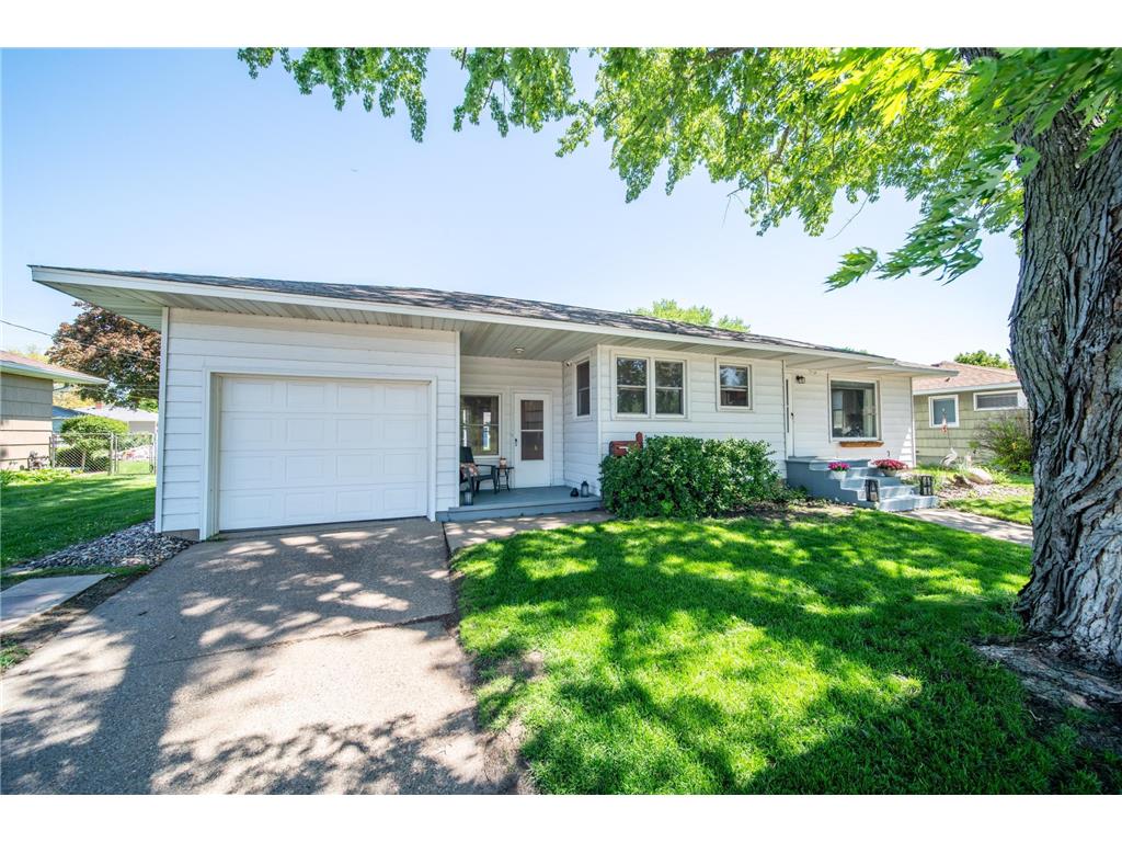 628 W Sarnia Street Winona MN 55987 6535173 image1