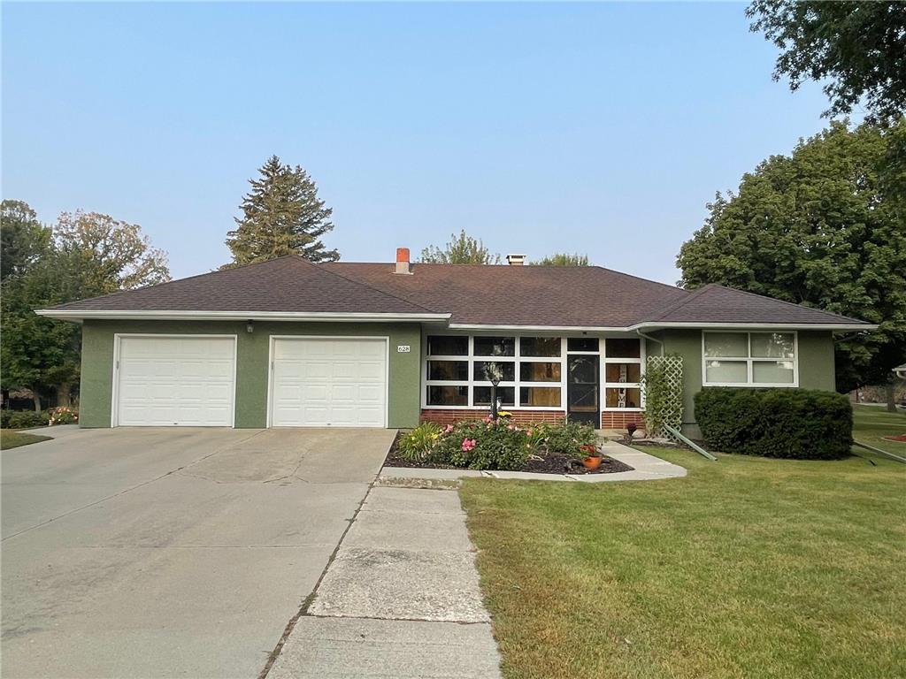 628 W Shore Drive Worthington MN 56187 6434298 image1