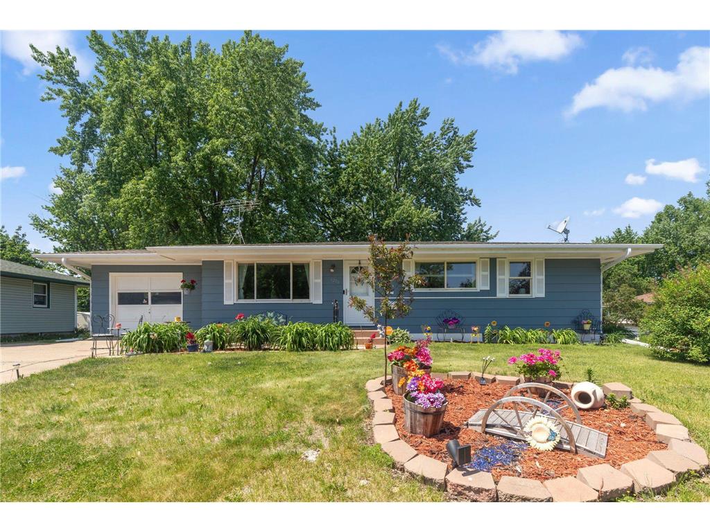 6280 7th Street NE Fridley MN 55432 7083202 image1