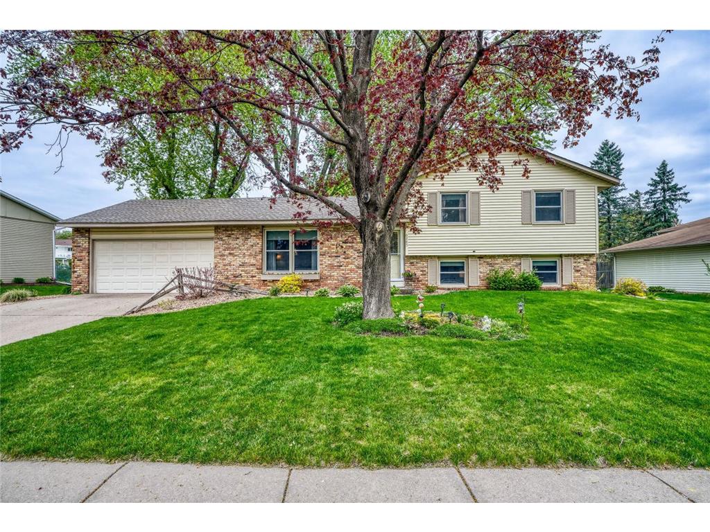 6285 137th Street W Apple Valley MN 55124 7071620 image1