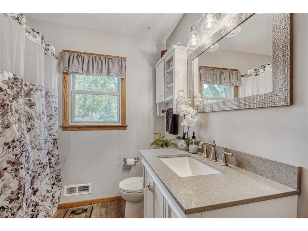 6285 137th Street W Apple Valley MN 55124 7071620 image11