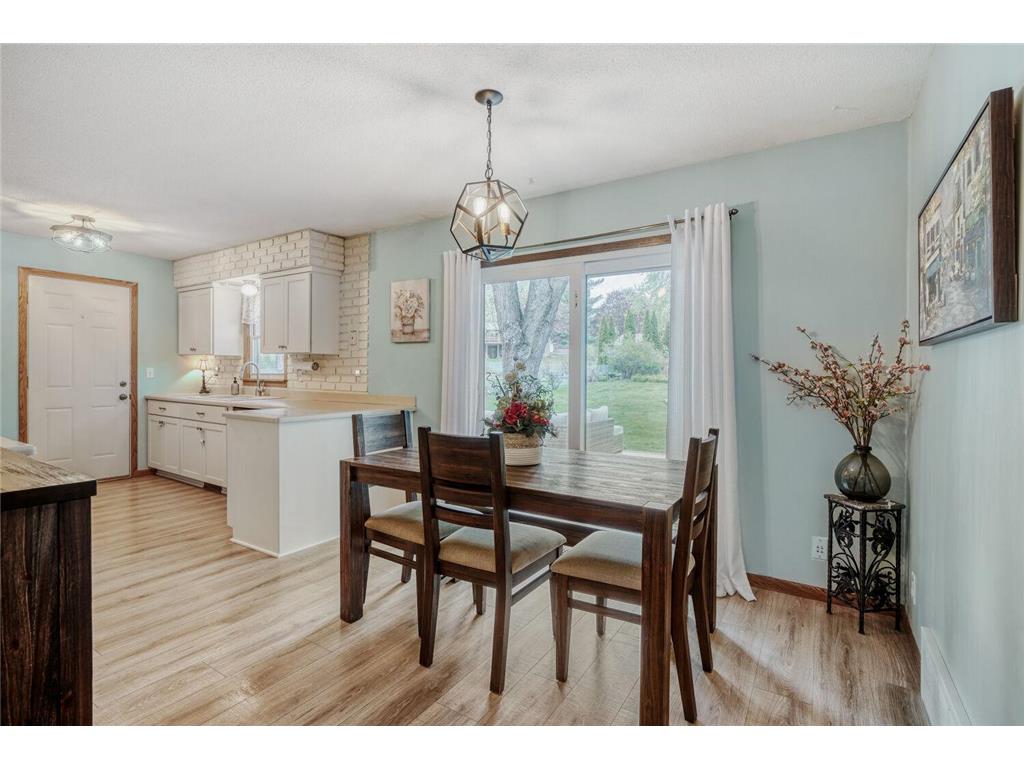 6285 137th Street W Apple Valley MN 55124 7071620 image4