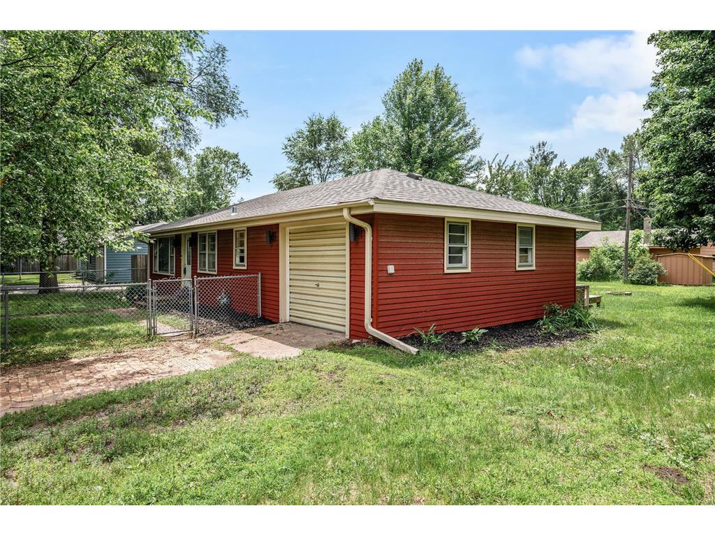 6289 Edgewood Avenue N Brooklyn Park MN 55428 6798055 image1