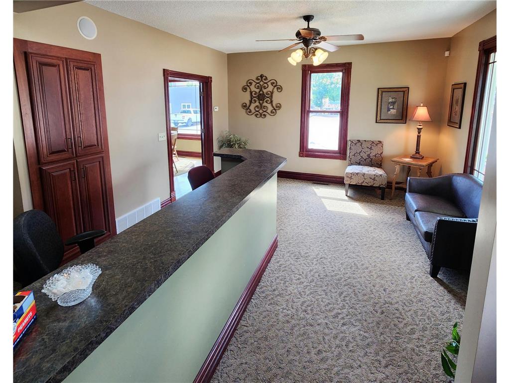 629 1st Street S Willmar MN 56201 6776510 image8