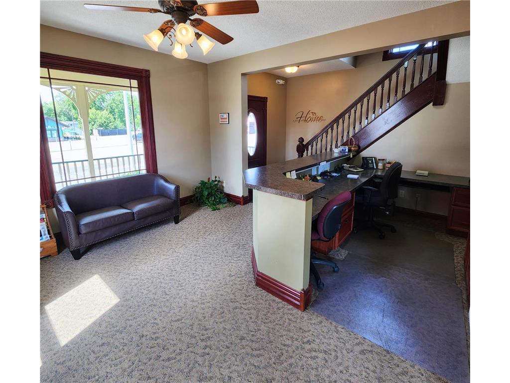 629 1st Street S Willmar MN 56201 7029591 image2