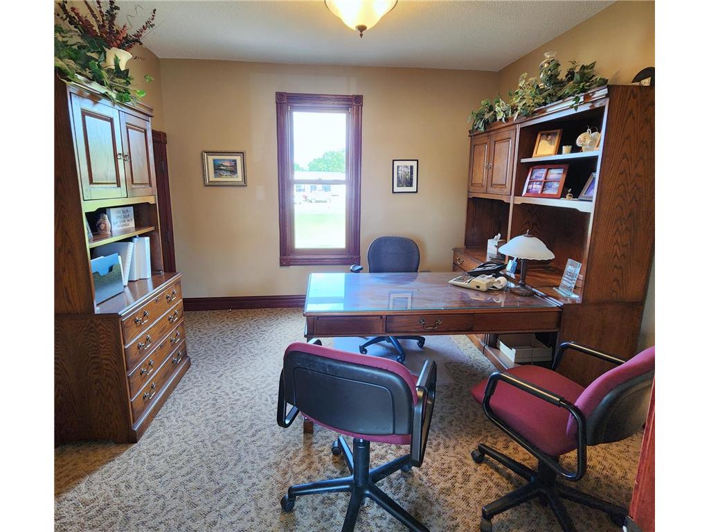 629 1st Street S Willmar MN 56201 7029591 image4