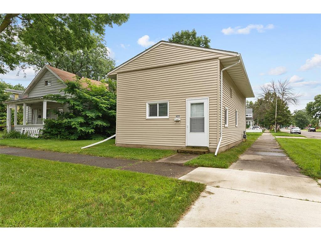 629 6th Street NW Faribault MN 55021 6572747 image1