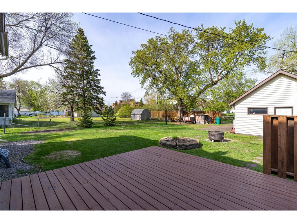 629 Barrette Street Crookston MN 56716 7078377 image26