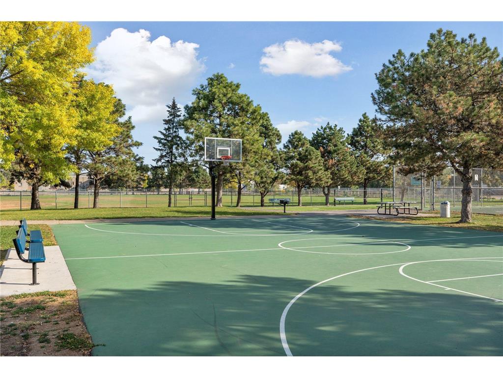 629 Farrington Street Saint Paul MN 55103 6822553 image48