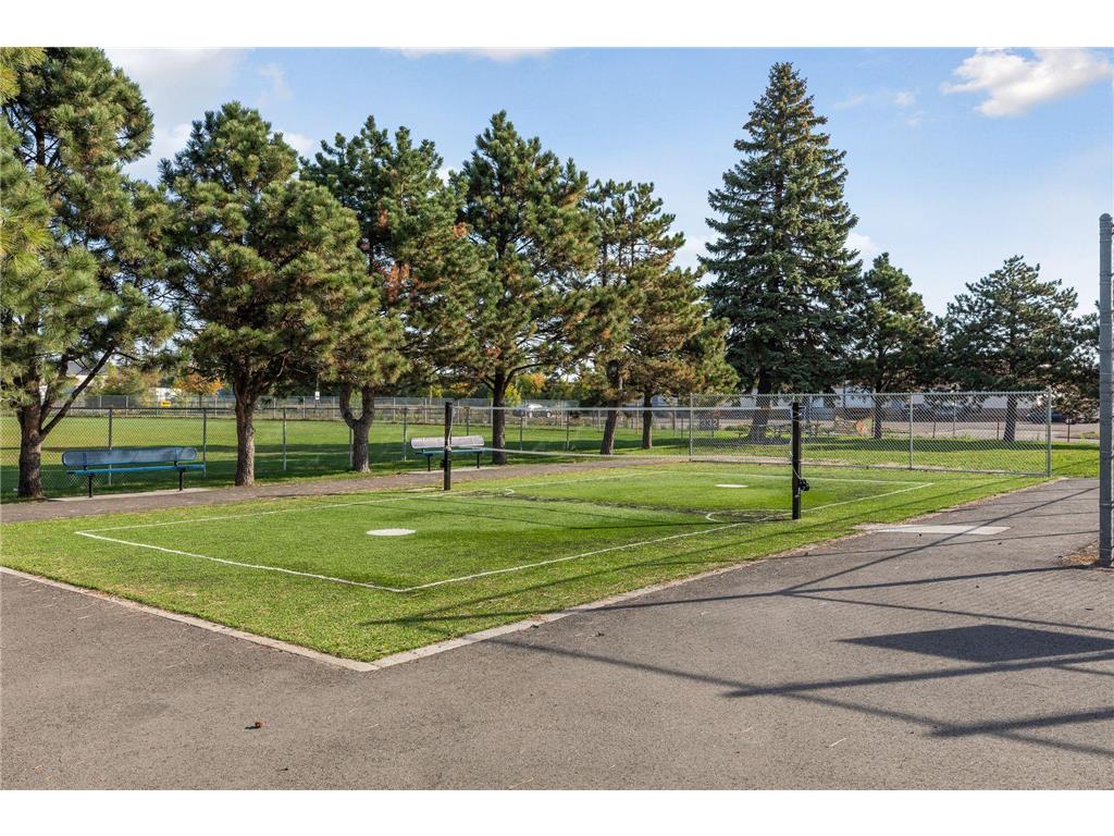 629 Farrington Street Saint Paul MN 55103 6822553 image49