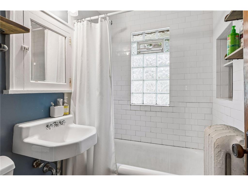 629 Lexington Parkway N Saint Paul MN 55104 7104108 image33